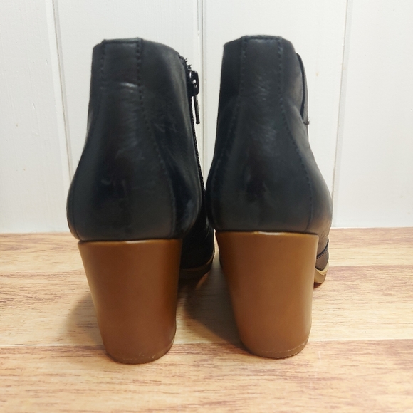 Korks Kork Ease Shamira Booties Womens 9.5 M Black Leather Heeled Ankle Boots - Picture 3 of 12